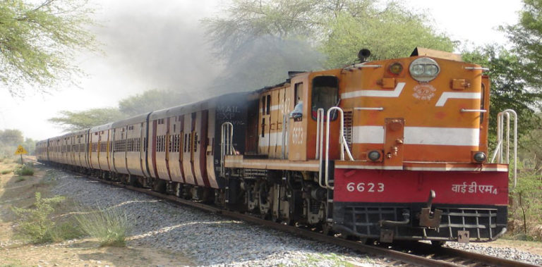 വേളാങ്കണ്ണി എക്സ്പ്രസിന് വന്വരവേല്പ്പ് Assam-train