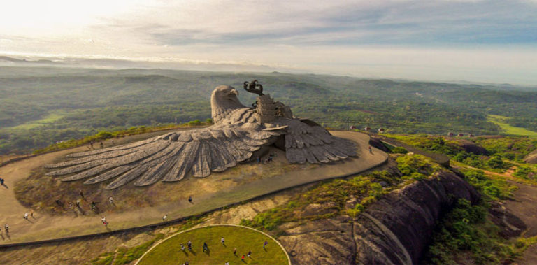 കാണാം ജടായു പാറയിലെ വിസ്മയങ്ങള് fe-image-jatayu