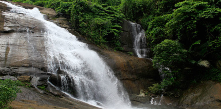 മഴയ്ക്കൊപ്പം തുഷാരഗിരിയിലേക്കൊരു യാത്ര thusharagiri-ftrd