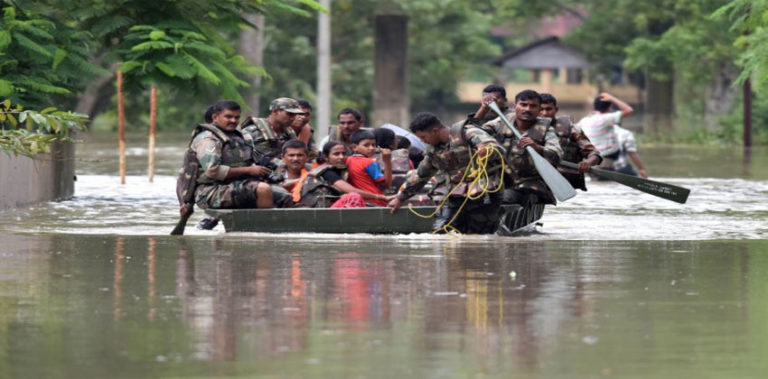 എല്ലാ ജില്ലകളിലേയും റെഡ് അലര്ട്ട് പിന്വലിച്ചു flood-ftrd