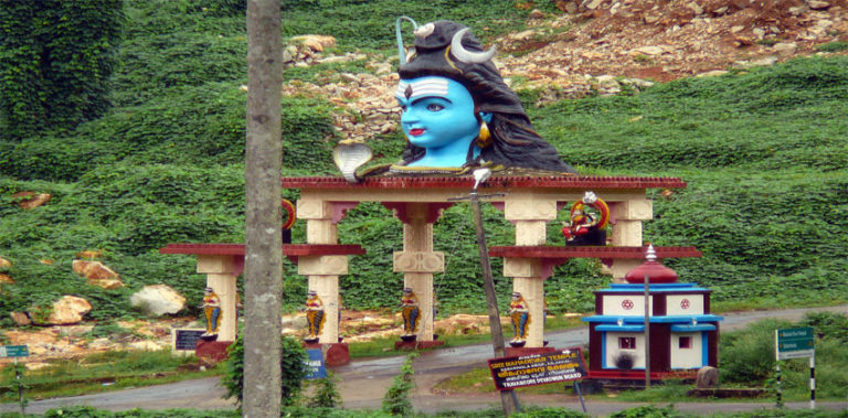 നിലയ്ക്കല് സംഘര്ഷ ഭൂമിയല്ല; അറിയാം ആ നാടിനെക്കുറിച്ച് nilakkal-ftrd