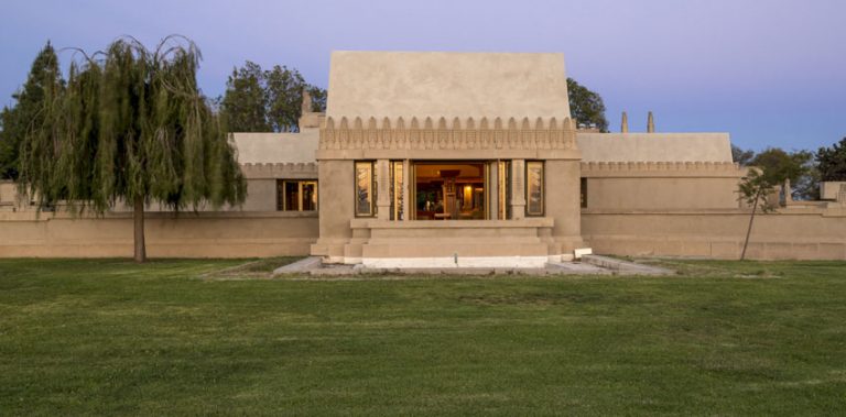 Hollyhock-House