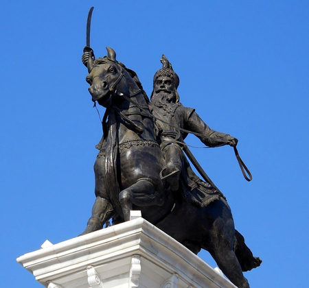 Golden temple street statue
