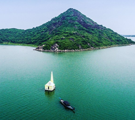 chilika lake beacon island odisha india