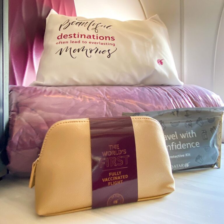 Qatar Airways flew, fully secured by covid vaccine; First in the world qatar airways