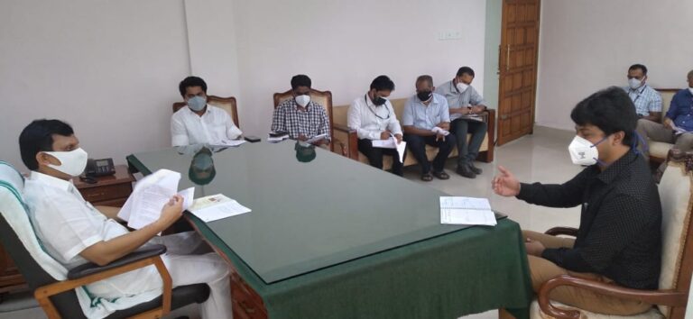 A review meeting was held in connection with the Kovalam tourism development. 220563437_1822664987936101_3035723362686854727_n